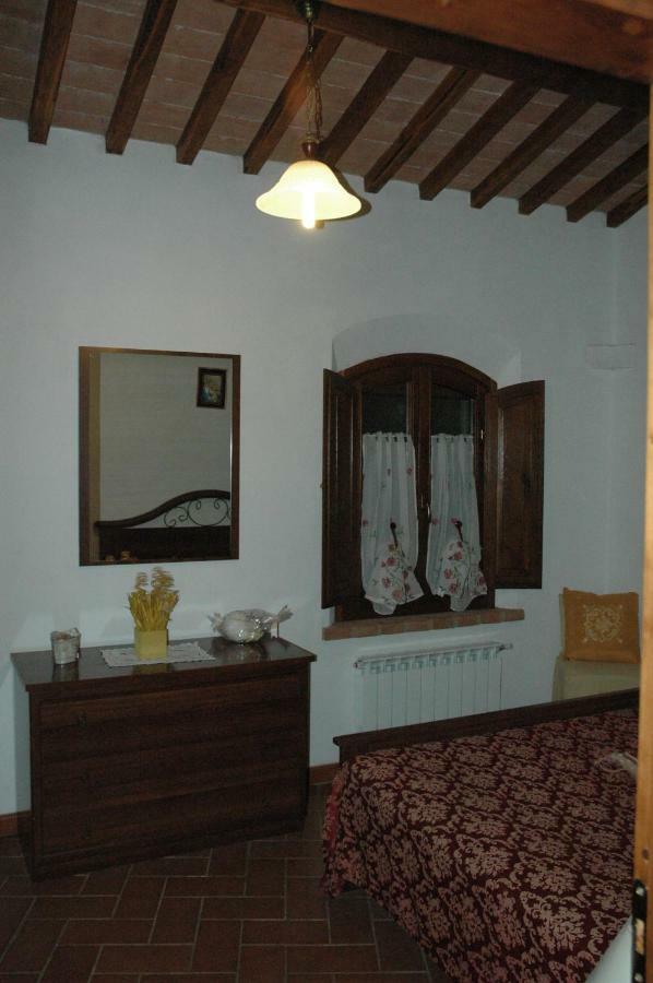 Agriturismo Podere Molino Peccioli Kültér fotó