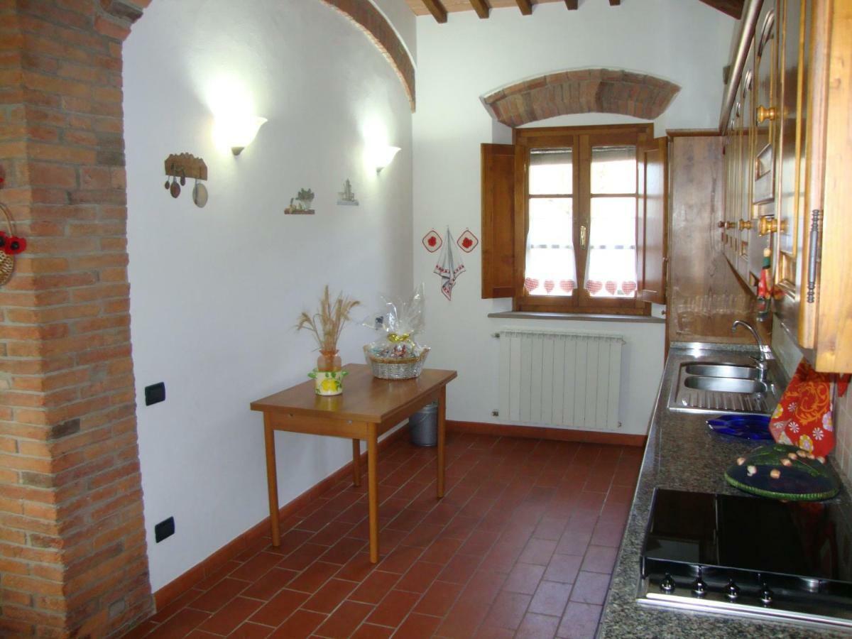 Agriturismo Podere Molino Peccioli Kültér fotó